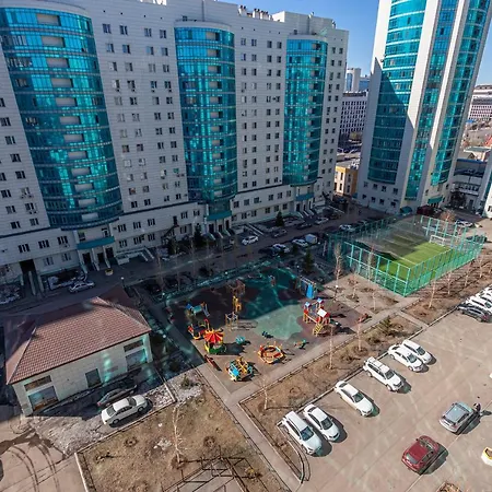Центр, 2-Х Комн Кв,2 Кровати, Раскладной Диван, Санузел Раздельный,Кухня Отдельно Смарт Тв Astana Exterior photo